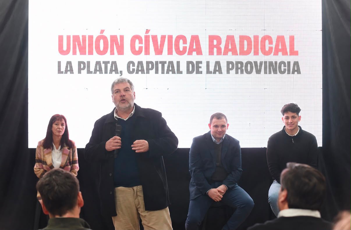 Asumieron las nuevas autoridades de la UCR de La Plata ucr lp asuncion1